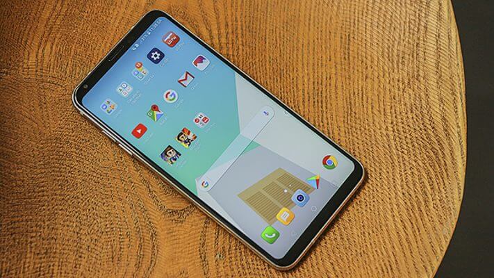 Mo Hop Va Tren Tay Nhanh Lg V30 Le Ra Day Nen La Lg G6 637 5