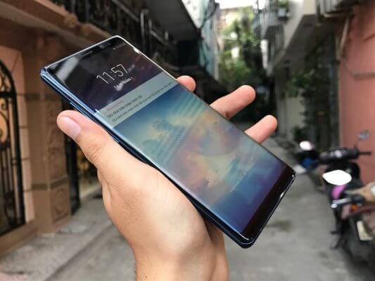 Tren Tay Galaxy Note 8 Dau Tien Ve Viet Nam Dep Va Dang Cap 335