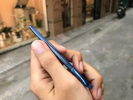 Tren Tay Galaxy Note 8 Dau Tien Ve Viet Nam Dep Va Dang Cap 335 8